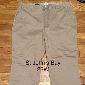 Women’s plus size pants